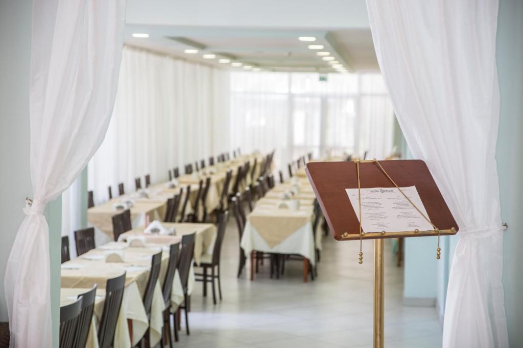 Ciccio Hotel Misano Adriatico Buitenkant foto