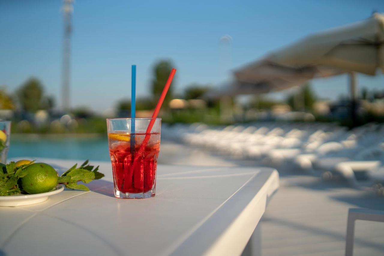 Ciccio Hotel Misano Adriatico Buitenkant foto