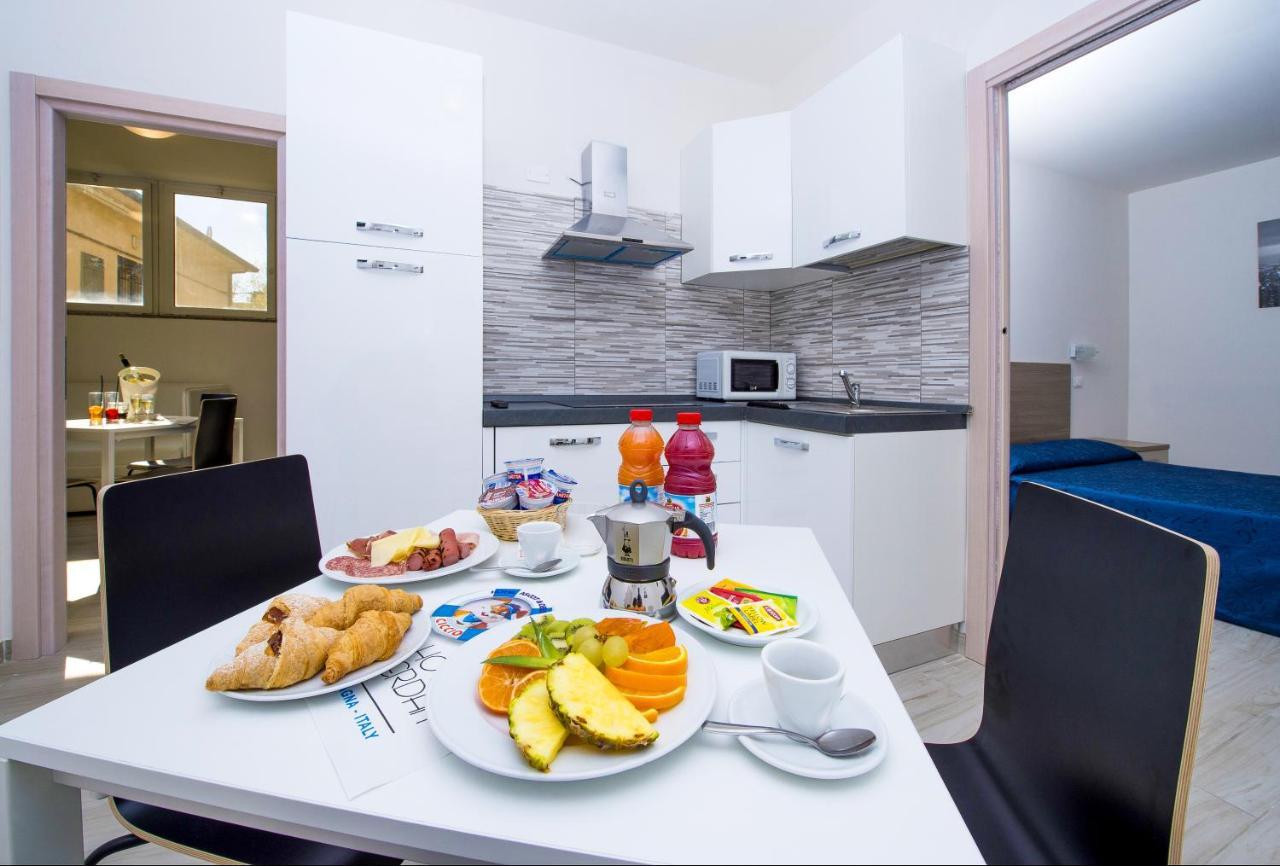 Ciccio Hotel Misano Adriatico Buitenkant foto